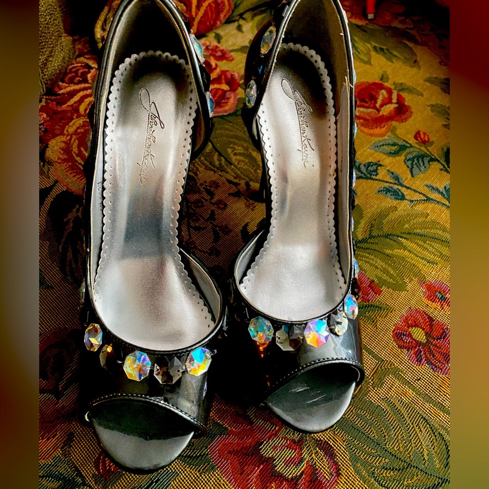 Johnathan Kayne Galactica heels size 6 Ab & Hematite stones